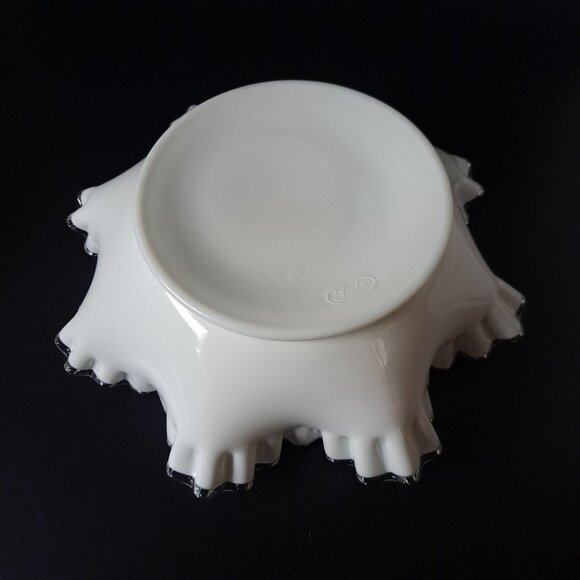 Fenton Milk Glass Silver Crest Ruffled Edge Bowl Vintage - Picture 8 of 10